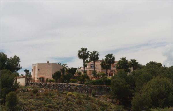 Casa independiente en calle de Alicante