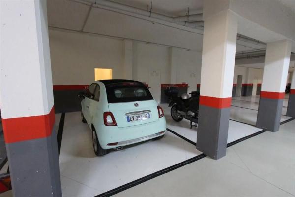 Piso en ronda de la Marina