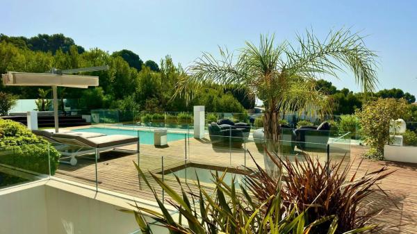 Casa independiente en calle Canna