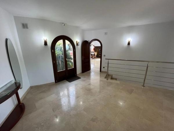 Casa independiente en calle la Llebre