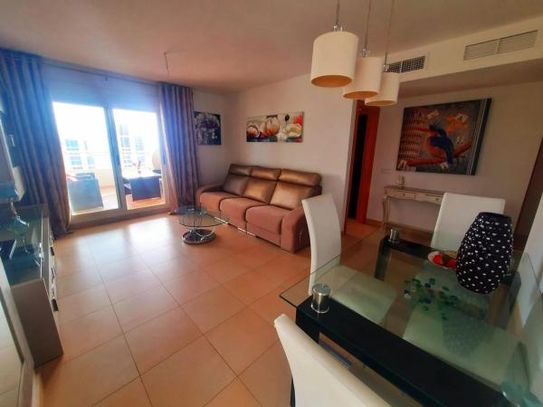 Piso en calle Presidente Adolfo Suárez, 4