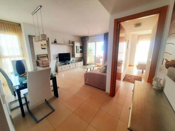 Piso en calle Presidente Adolfo Suárez, 4