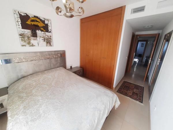 Piso en calle Presidente Adolfo Suárez, 4