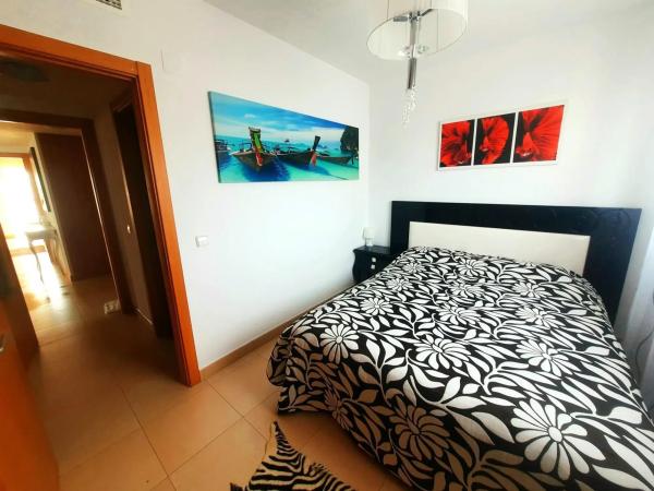 Piso en calle Presidente Adolfo Suárez, 4