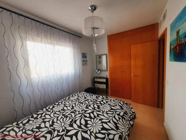 Piso en calle Presidente Adolfo Suárez, 4