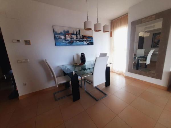 Piso en calle Presidente Adolfo Suárez, 4