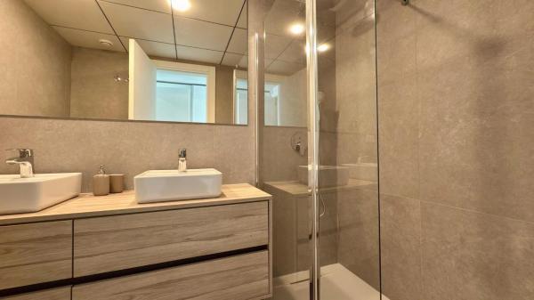 Piso en Polígono Alfarella.Sector 12, 42 -122