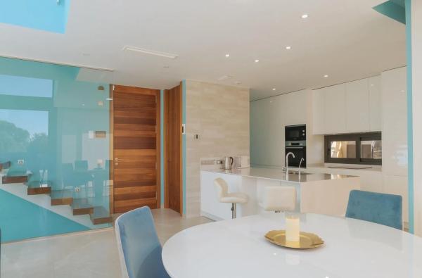 Casa independiente en calle Bucarest