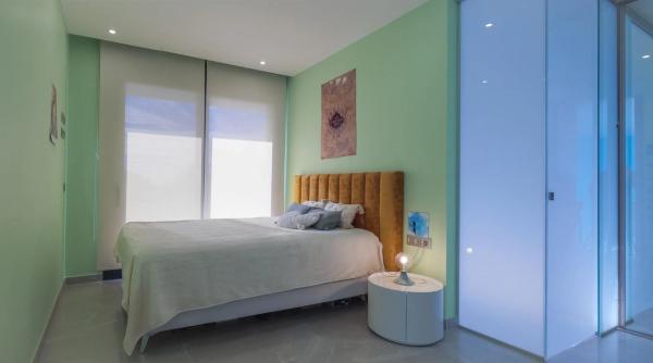 Casa independiente en calle Bucarest