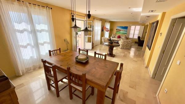 Casa independiente en calle Isla Ibiza