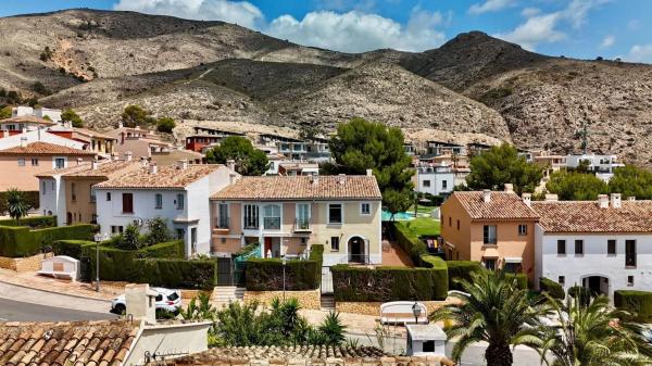 Chalet adosado en calle Isla Mallorca