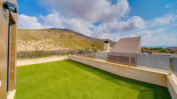 Casa independiente en avenida de Granada
