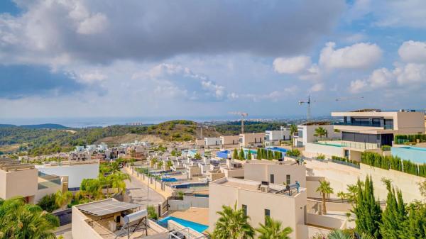 Casa independiente en avenida de Granada