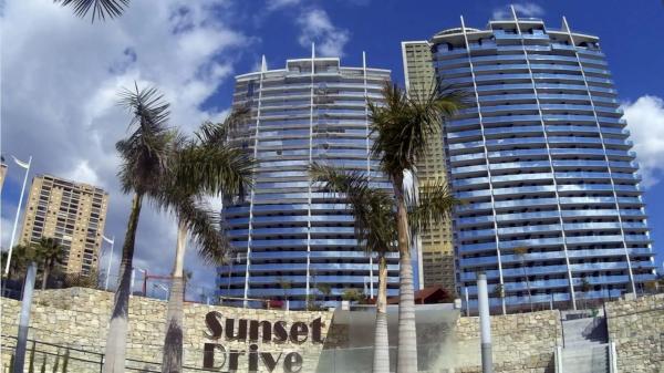 Piso en avenida Villajoyosa, 12