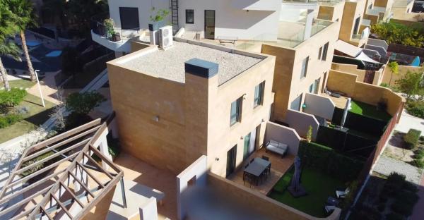 Dúplex en calle Edeta, 3