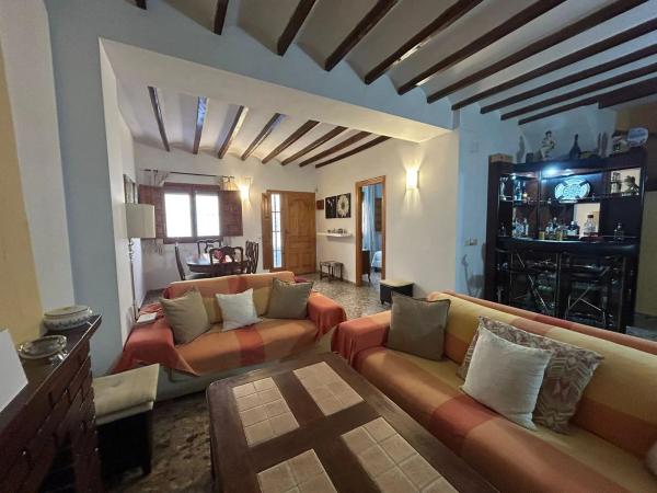 Chalet pareado en calle del Ravalet