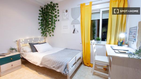 Room in shared apartment in Salamanca