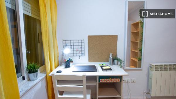 Room in shared apartment in Salamanca