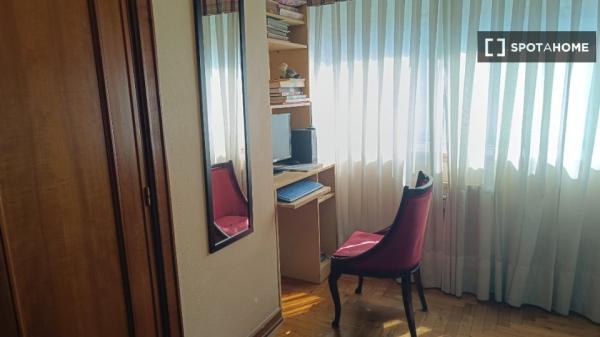 Room in shared apartment in Vigo