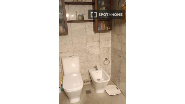 Room in shared apartment in Vigo