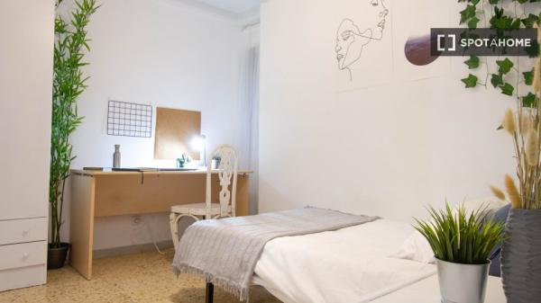 Habitación en piso compartido en Salamanca