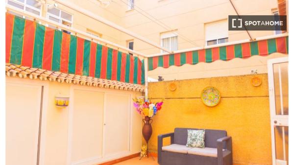 Dwupokojowe mieszkanie do wynajęcia w Guadalmar, Malaga