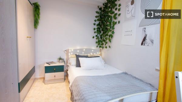 Room in shared apartment in Salamanca
