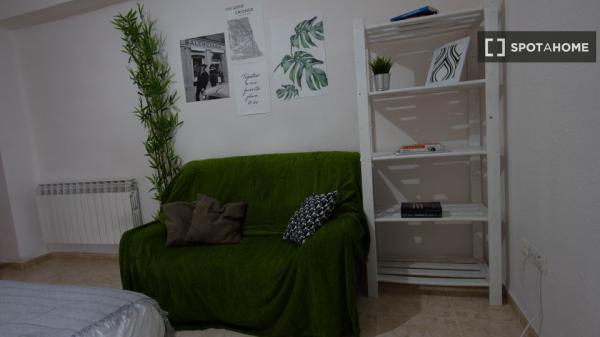 Room in shared apartment in Salamanca