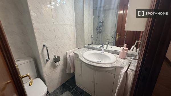 Piso en alquiler de 3 habitaciones en Uribarri, Bilbao