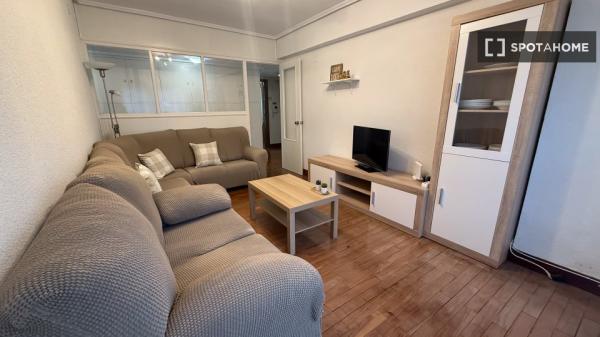 Piso en alquiler de 3 habitaciones en Uribarri, Bilbao