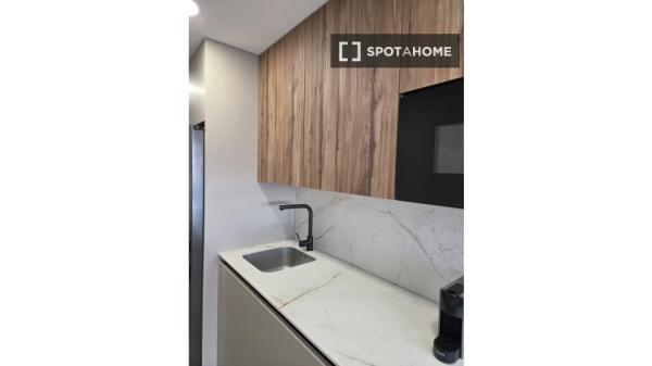 Pokój w mieszkaniu dzielonym do wynajęcia w Salamance