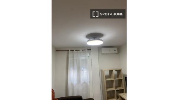 3-Zimmer-Wohnung zur Miete in Triana, Sevilla