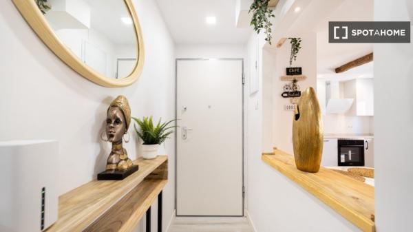 Habitación en piso compartido en madrid.