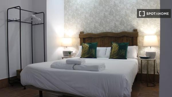 1-Zimmer-Wohnung zur Miete in Triana, Sevilla.