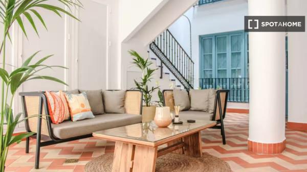 1-Zimmer-Wohnung zur Miete in Triana, Sevilla.