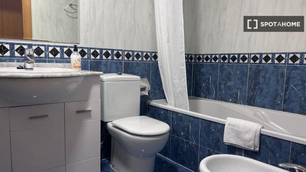 3-bedroom apartment for rent in Penya-Roja, Valencia.