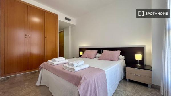 3-bedroom apartment for rent in Penya-Roja, Valencia.