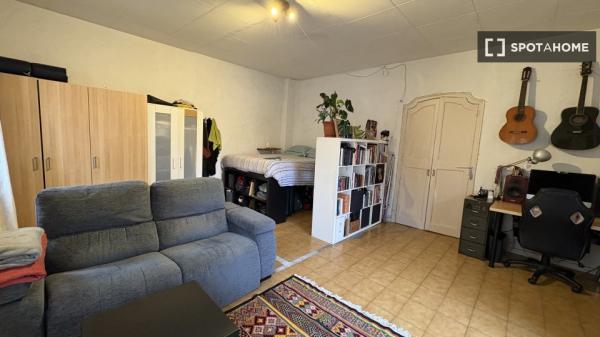 Zimmer in einer Wohngemeinschaft in Barcelona