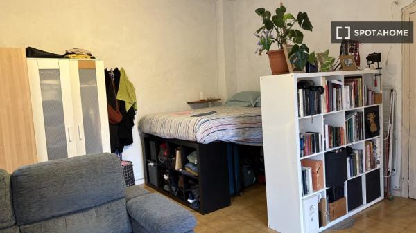 Zimmer in einer Wohngemeinschaft in Barcelona