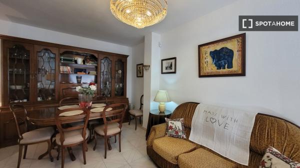Apartamento de 2 dormitorios en alquiler en Ronda, Málaga