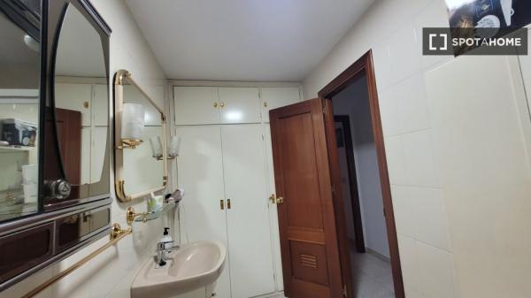 Apartamento de 2 dormitorios en alquiler en Ronda, Málaga