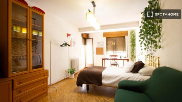 Pokój we wspólnym mieszkaniu w Salamance