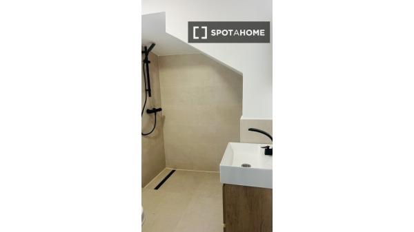 Chambre en colocation à louer à Castilla, Madrid