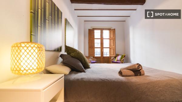 Zimmer in einer 4-Zimmer-WG in Sant Pere Santa Caterina