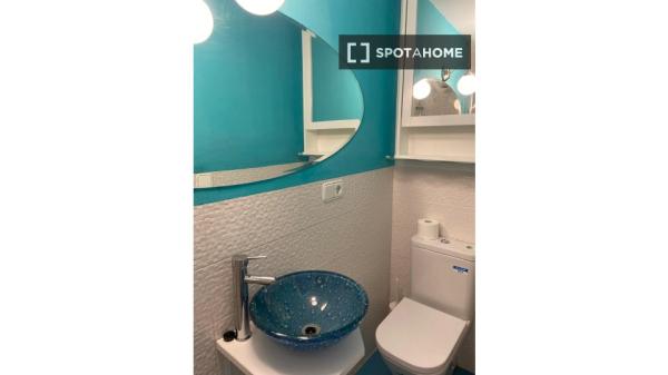 Apartamento de 3 dormitorios en alquiler en Salamanca