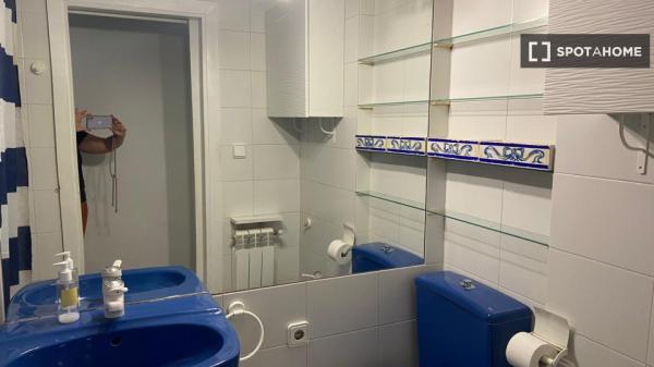 Apartamento de 3 dormitorios en alquiler en Salamanca