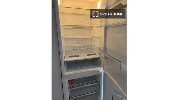 Apartamento de 3 dormitorios en alquiler en Salamanca