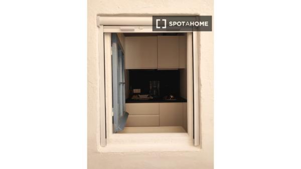 2-bedroom apartment for rent in Playas del Palo, Málaga.