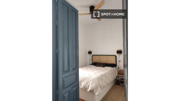 2-bedroom apartment for rent in Playas del Palo, Málaga.