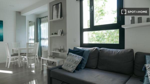 Estudio en alquiler en Pere Garau, Palma